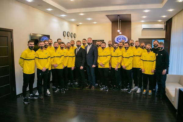 Игрокам ХК «Мурман» пожелали успешно выступить на Чемпионате России по хоккею с мячом сезона 2021/2022 годов