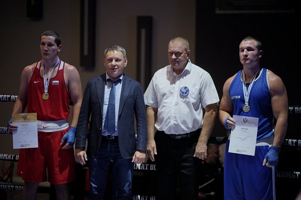 Второкурсник Института недропользования ИРНИТУ Орудж Мамедов стал победителем Всероссийских соревнований Национальной студенческой лиги бокса