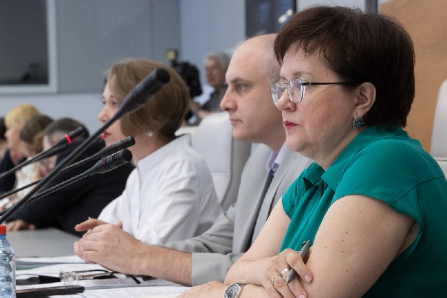 © Бурмистров А. В./пресс-служба Законодательного Собрания края komitet4