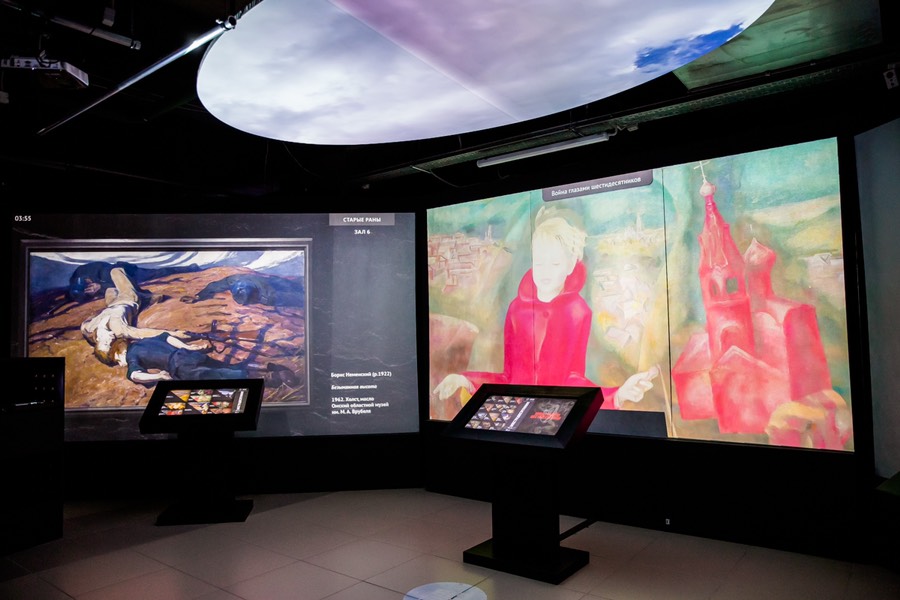 В Историческом парке Махачкалы продолжает работу мультимедийная выставка «Память поколений»