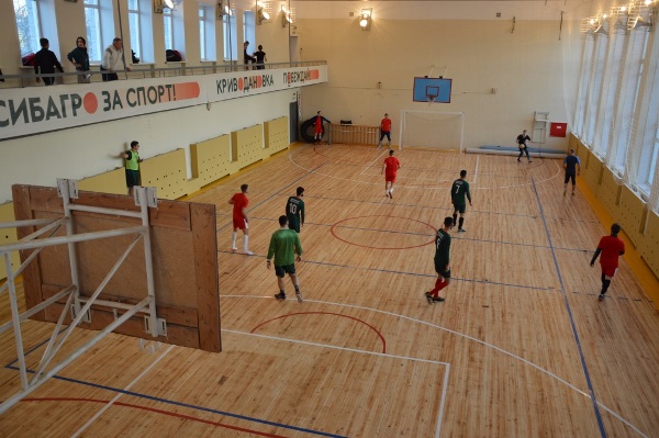 Компания «Сибагро» отремонтировала спортзал в Криводановке Новосибирской области