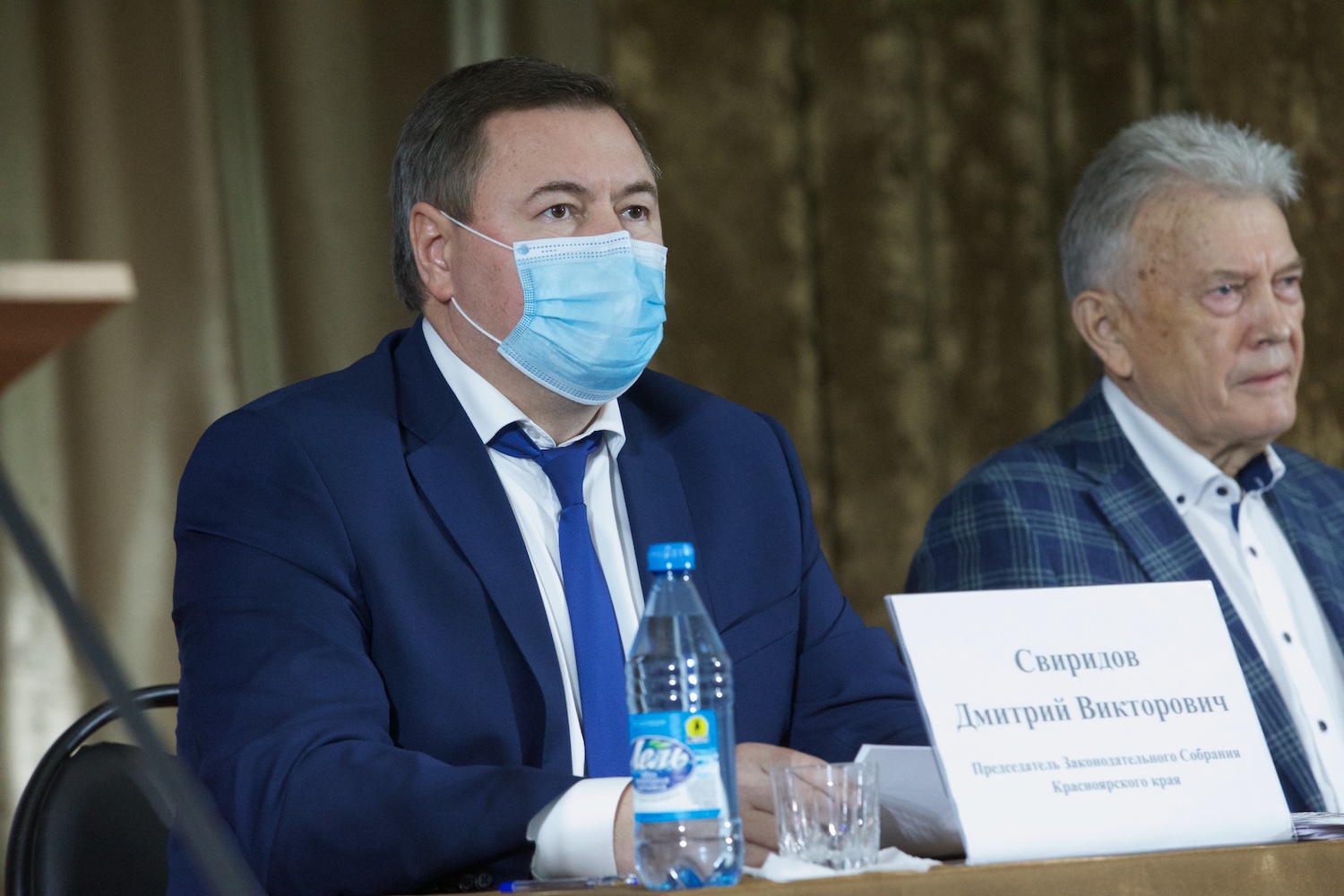 Спикер парламента Красноярского края посетил социальные учреждения и предприятие Уярского района