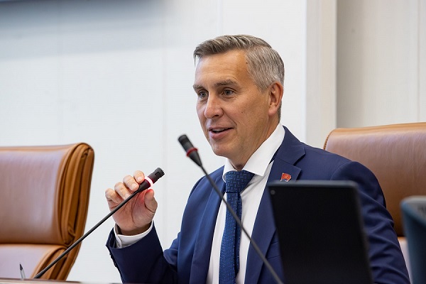 1062018458251003 5628